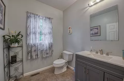 Bath - 6 Mohawk Rd, Raynham, MA 02767 photo 1 of 5