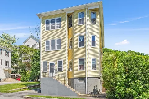 9 Caprera Rd, Worcester, MA 01604 photo 2
