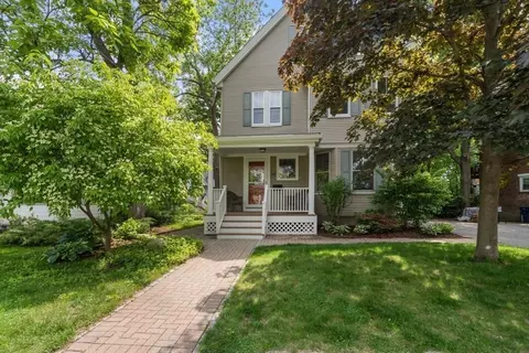 40 Brooks Ave, Newton, MA 02460