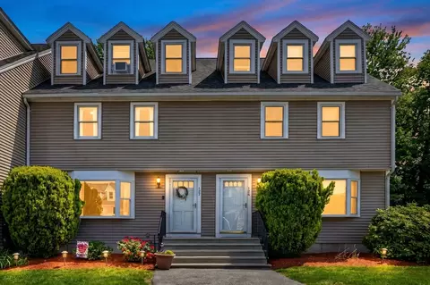 127 Merrimack Meadows Ln #127, Tewksbury, MA 01876