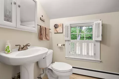 Bath - 3 Berkeley Rd, Wellesley, MA 02482 photo 3 of 3