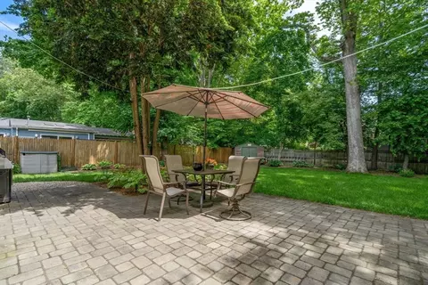Exterior - 3 Berkeley Rd, Wellesley, MA 02482 photo 3 of 6