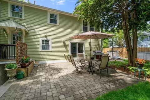 Exterior - 3 Berkeley Rd, Wellesley, MA 02482 photo 4 of 6