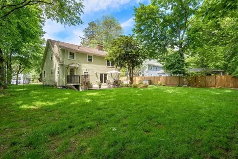 Exterior - 3 Berkeley Rd, Wellesley, MA 02482 photo 5 of 6