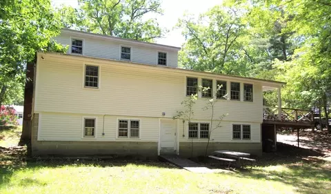 Exterior - 82 Pine Valley Dr, Dracut, MA 01826 photo 4 of 6