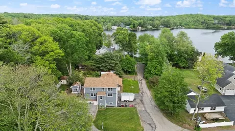 175 Lake Shore Ave, Hamilton, MA 01982
