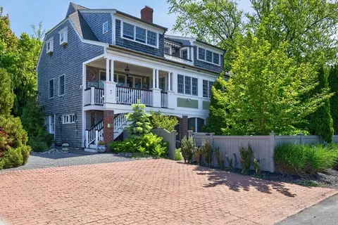 7 Miller Hill Rd UNIT 1, Provincetown, MA 02657