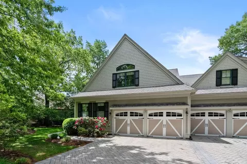 48 Summit Rd #9, Belmont, MA 02478