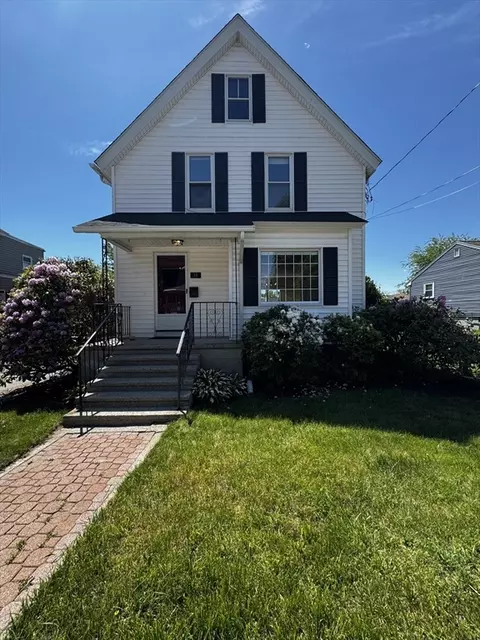 38 Pleasant St, Milford, MA 01757