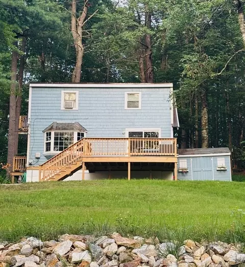 91 Deer Bay Rd, Ashby, MA 01431