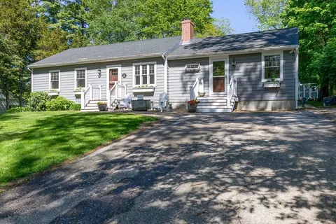 20 Hoyts Ln, Newburyport, MA 01950