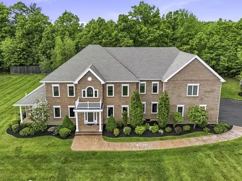4 Quick Farm Rd, Westborough, MA 01581