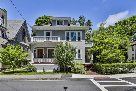 583 Eliot St #583, Milton, MA 02186