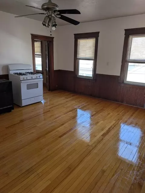 16 Brookline St, Webster, MA 01570 photo 8
