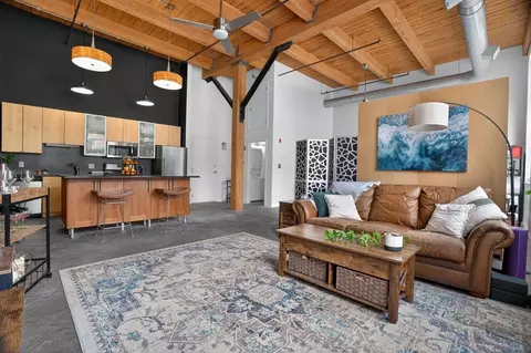 60 Dudley St #221, Chelsea, MA 02150