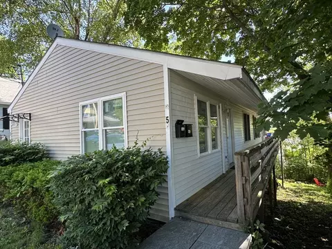 5 Loring St, Worcester, MA 01606 photo 2