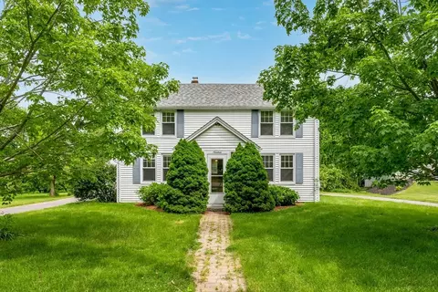 19 Ocean Ave, Rowley, MA 01969