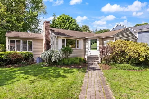 34 Copeland St, Waltham, MA 02451