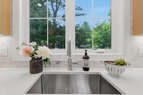 17 Whiting Way, Needham, MA 02492 photo 12