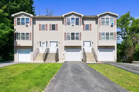 22 Bancroft St # -B, Worcester, MA 01610