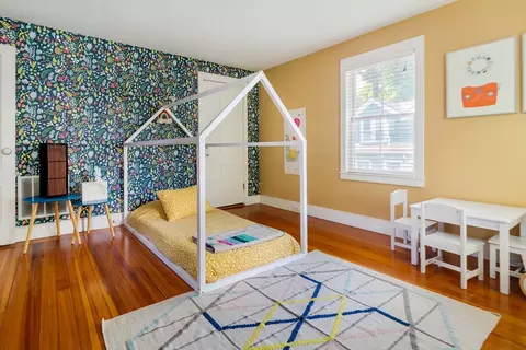 Bedroom - 2 Maple Pl, Jamaica Plain, MA 02130 photo 5 of 7