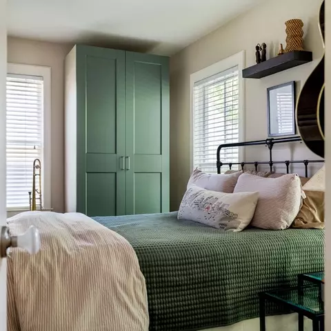 Bedroom - 2 Maple Pl, Jamaica Plain, MA 02130 photo 1 of 7