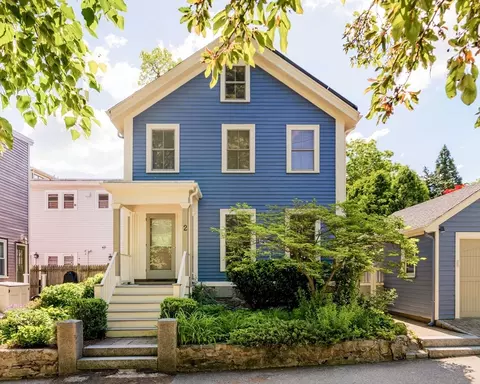 2 Maple Pl, Jamaica Plain, MA 02130