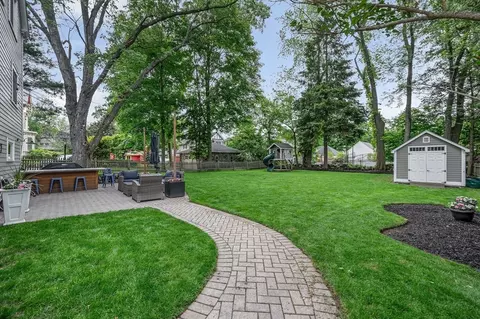 Exterior - 84 King St, Reading, MA 01867 photo 5 of 7