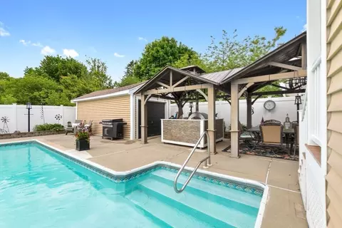 Exterior - 16 Adams St, Danvers, MA 01923 photo 7 of 7