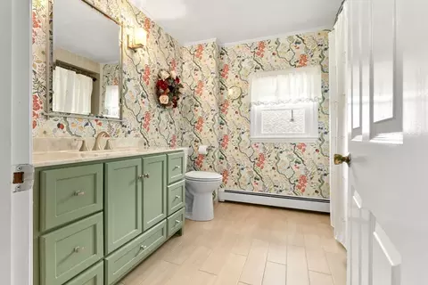 Bath - 16 Adams St, Danvers, MA 01923 photo 3 of 4