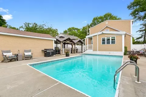 Exterior - 16 Adams St, Danvers, MA 01923 photo 5 of 7