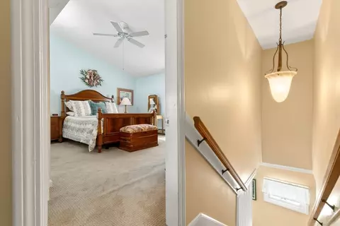 Entry Way - 16 Adams St, Danvers, MA 01923 photo 2 of 2