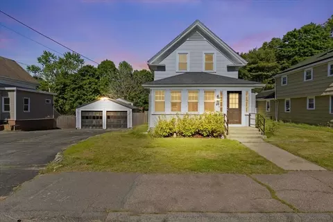 49 Pleasant St, Holbrook, MA 02343