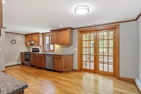 252 Great Rd, Maynard, MA 01754 photo 4