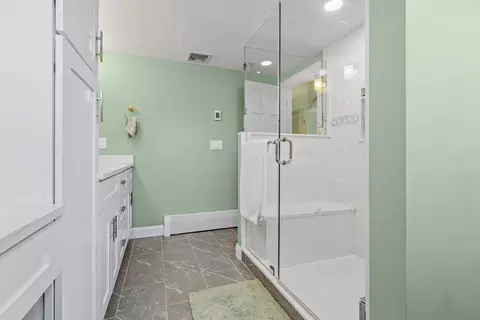 Bath - 145 Meadowbrook Rd, Needham, MA 02492 photo 3 of 5