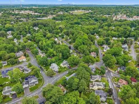View/Area - 145 Meadowbrook Rd, Needham, MA 02492 photo 2 of 4