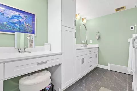 Bath - 145 Meadowbrook Rd, Needham, MA 02492 photo 2 of 5