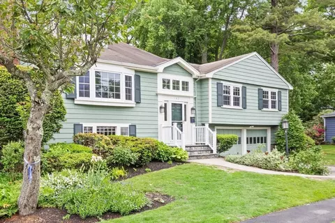 Exterior - 145 Meadowbrook Rd, Needham, MA 02492 photo 7 of 8
