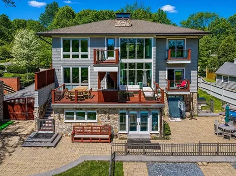 2 Blanchard Rd, Cambridge, MA 02138