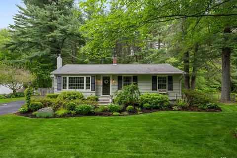 848 Wachusett St, Holden, MA 01520