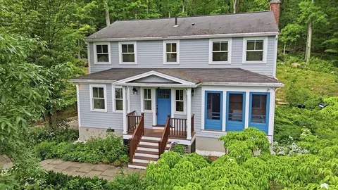 39 Ethan Allen Dr, Acton, MA 01720
