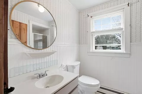 Bath - 6 Shipyard Rd, Marshfield, MA 02050 photo 1 of 2