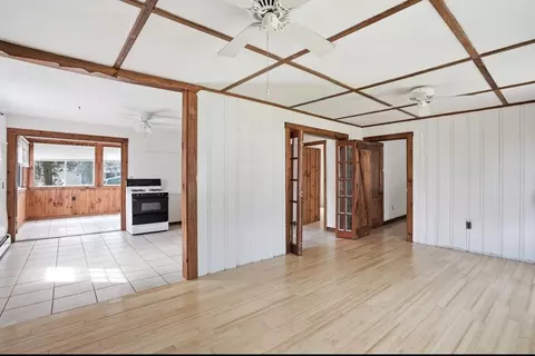 Living - 6 Shipyard Rd, Marshfield, MA 02050 photo 3 of 5