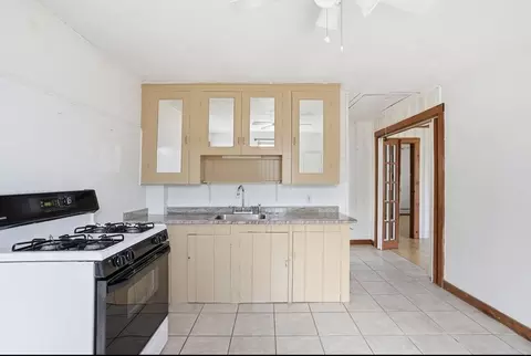 Kitchen - 6 Shipyard Rd, Marshfield, MA 02050 photo 1 of 2