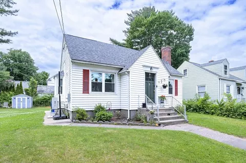 Exterior - 28 Bither St, Springfield, MA 01118 photo 3 of 6
