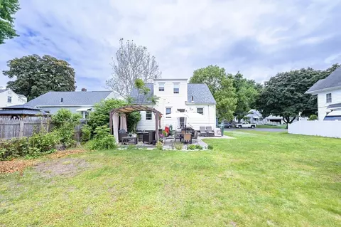 Exterior - 28 Bither St, Springfield, MA 01118 photo 5 of 6