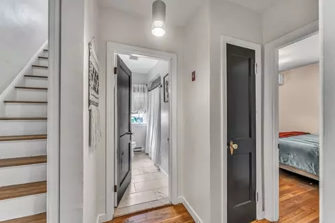 Entry Way - 28 Bither St, Springfield, MA 01118 photo 2 of 2