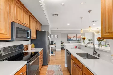 Kitchen - 4 Forge Pond # D, Canton, MA 02021 photo 4 of 5