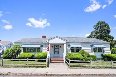 59 Brooklawn St, New Bedford, MA 02745