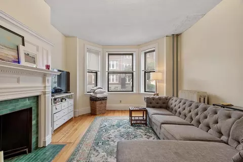 16 Glenville Ave #1, Allston, MA 02134